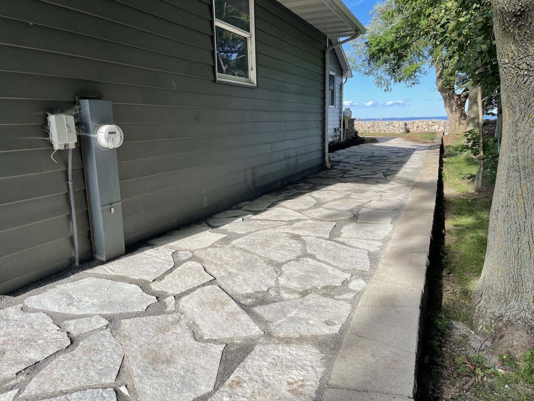 Completed retaining wall and landscape work
